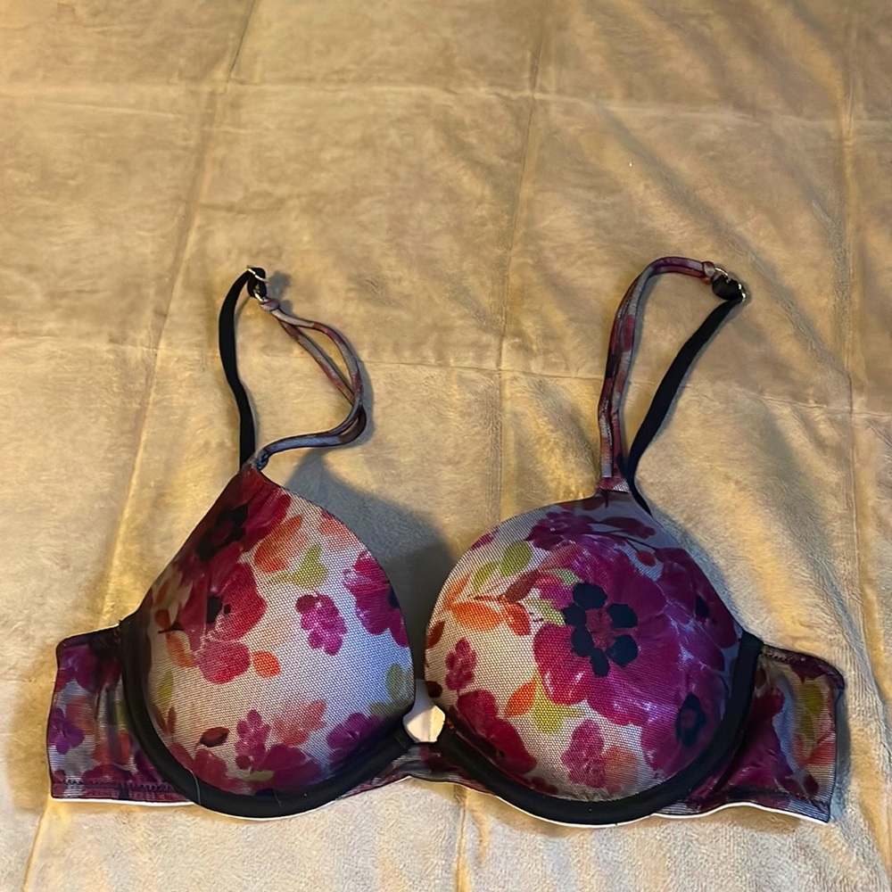 Victoria’s Secret push-up bra